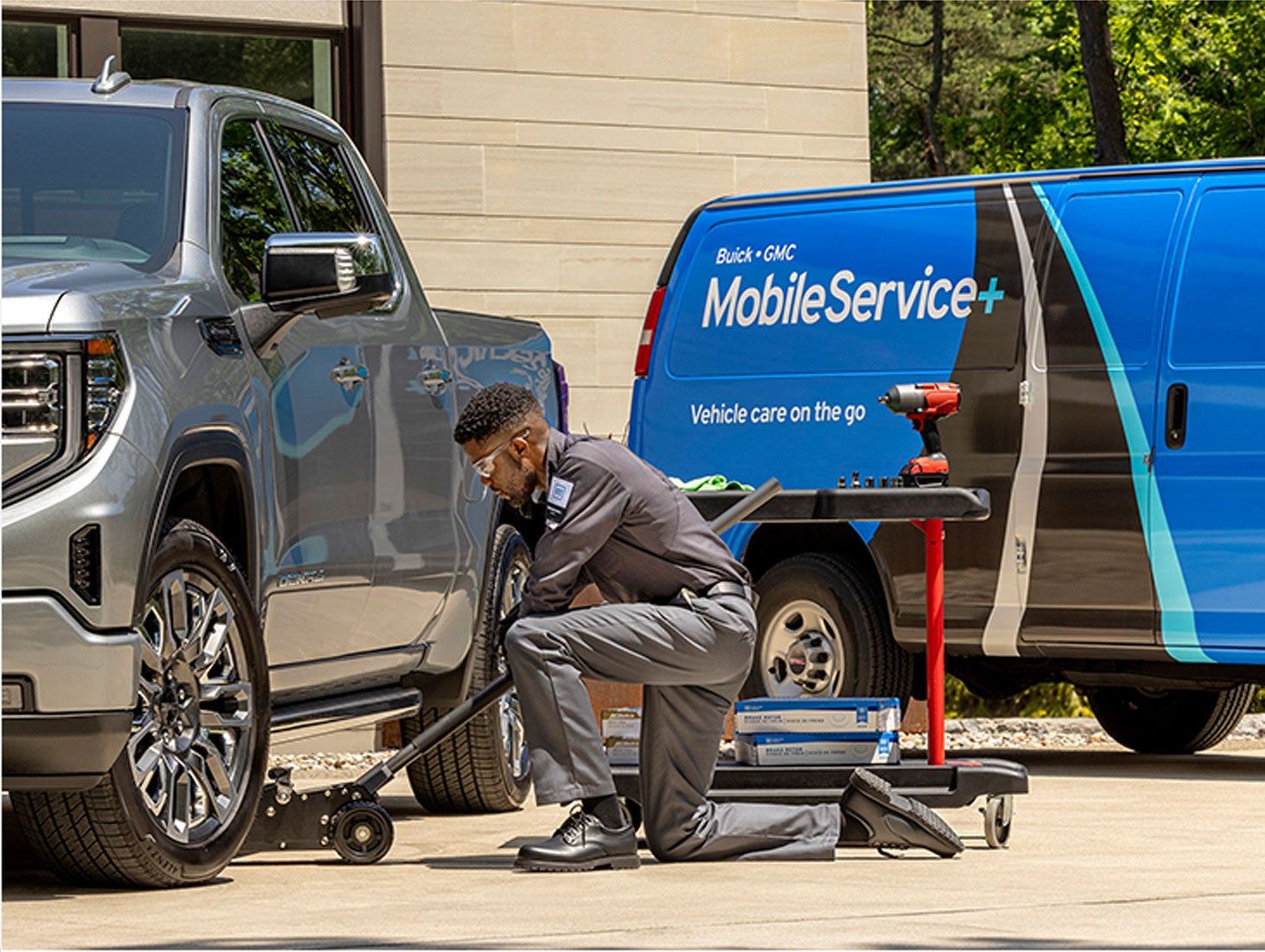 Home Motors Chevrolet Mobile Service Technician