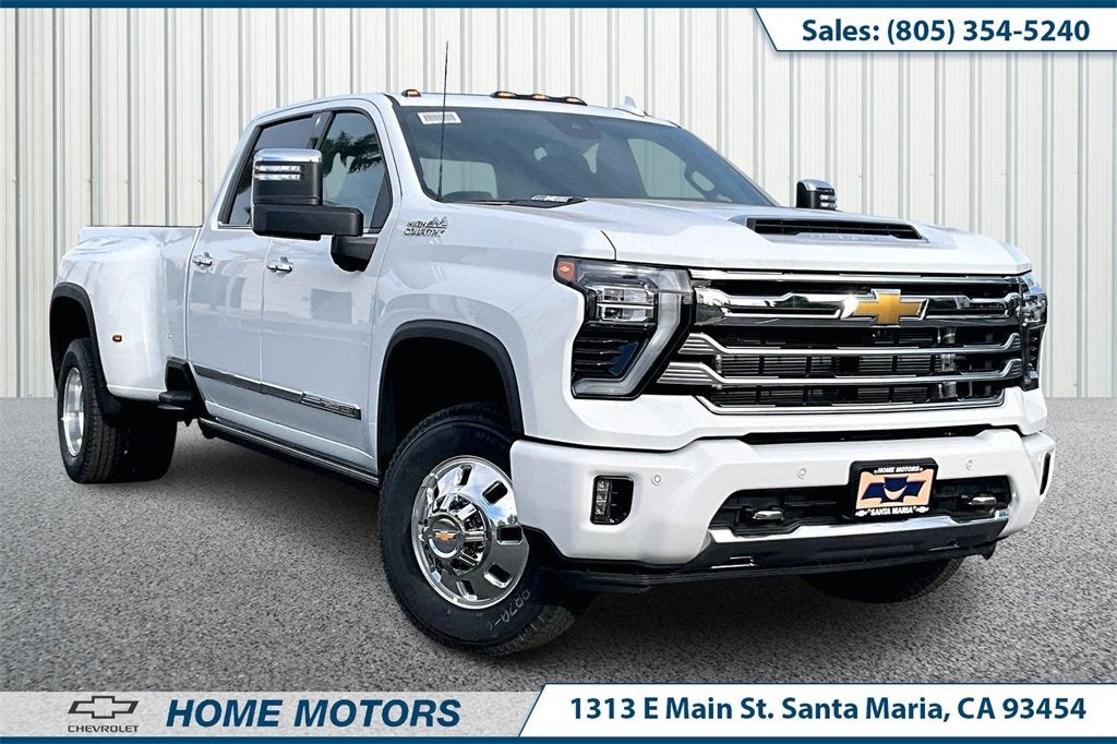 2026 Chevrolet Silverado 3500HD High Country's photo