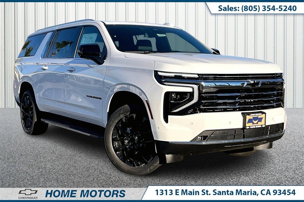 2026 Chevrolet Suburban LT's photo