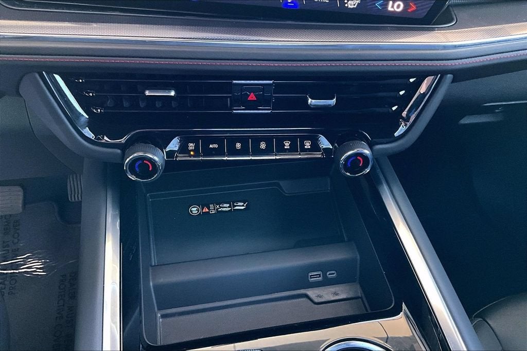 2025 Chevrolet Tahoe RST