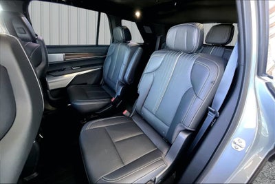2026 Cadillac VISTIQ Luxury
