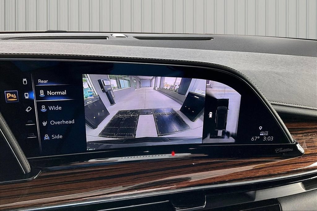 2022 Cadillac Escalade Luxury