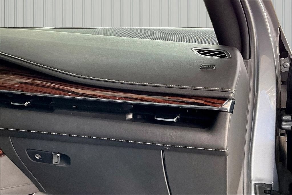 2022 Cadillac Escalade Luxury