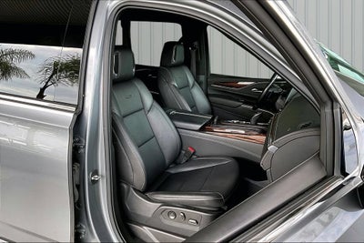 2022 Cadillac Escalade Luxury