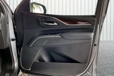 2022 Cadillac Escalade Luxury