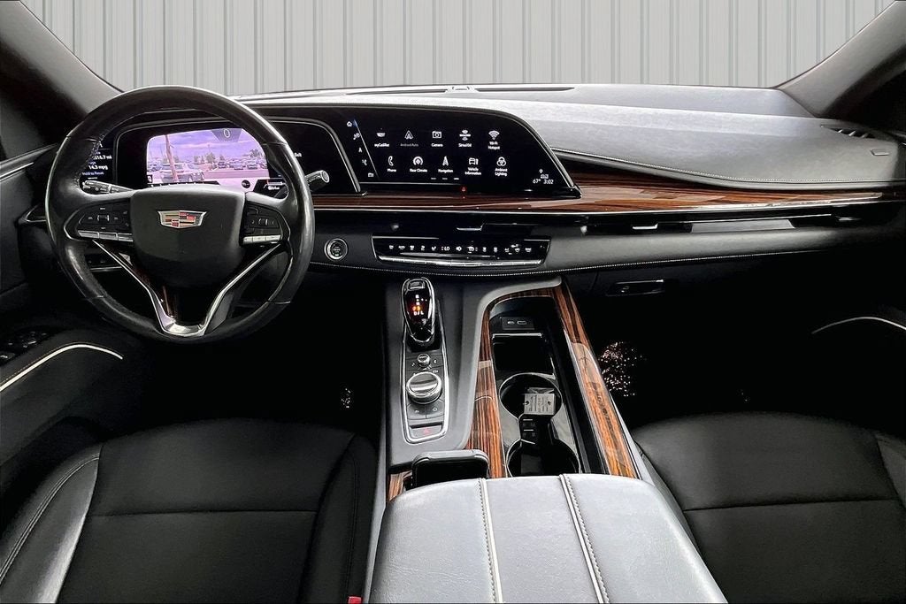 2022 Cadillac Escalade Luxury