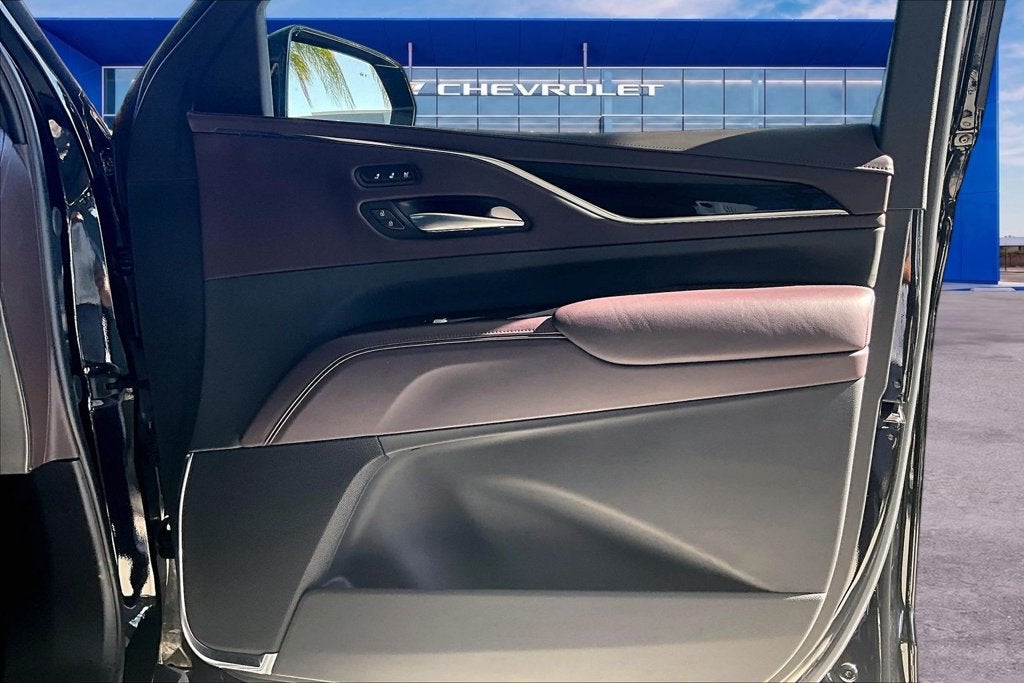 2023 Cadillac Escalade 4WD Sport Platinum