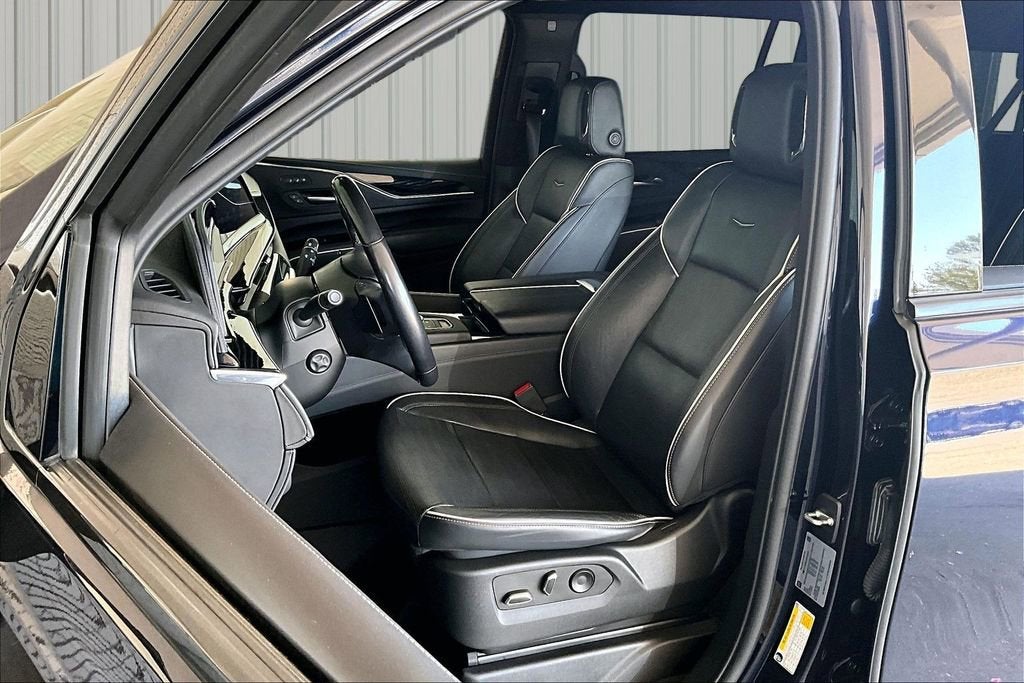 2023 Cadillac Escalade ESV Sport