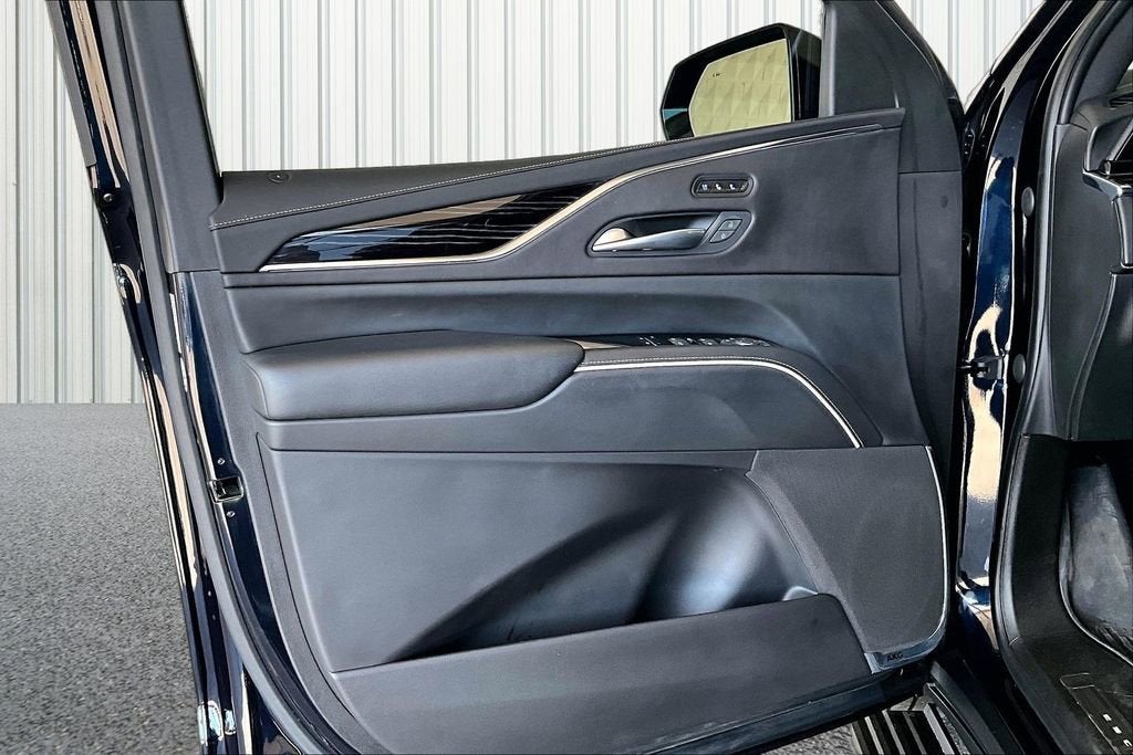2023 Cadillac Escalade ESV Sport