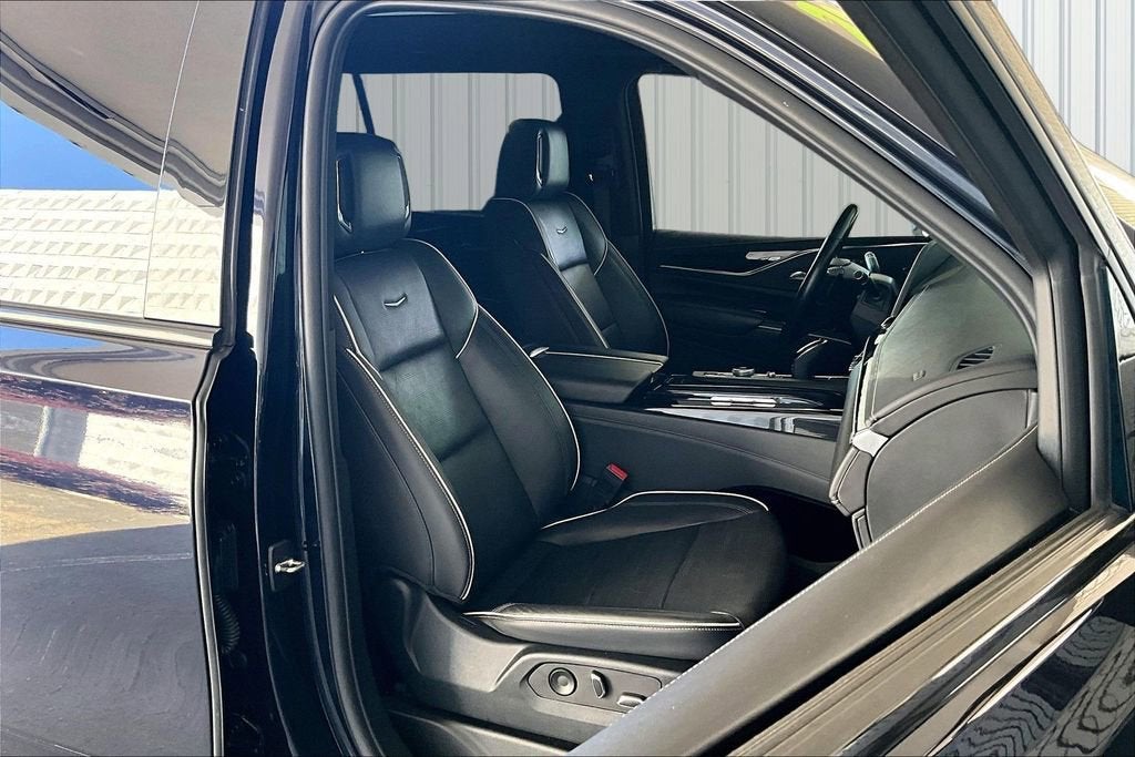 2023 Cadillac Escalade ESV Sport