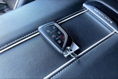 2023 Cadillac Escalade ESV Sport