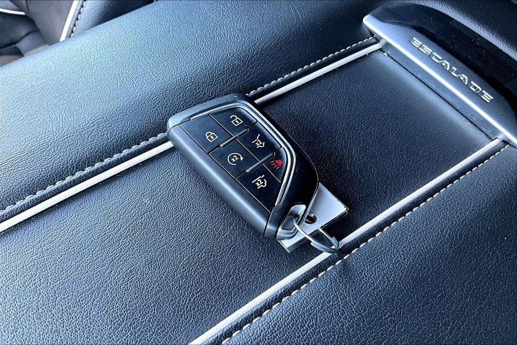 2023 Cadillac Escalade ESV Sport