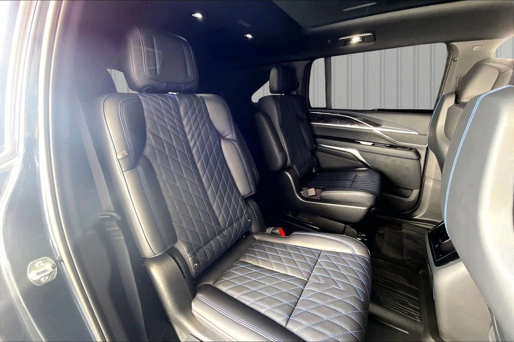 2026 Cadillac ESCALADE IQ Sport
