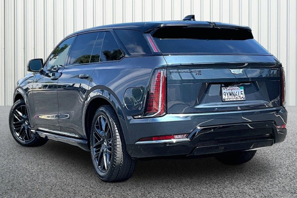 2026 Cadillac ESCALADE IQ Sport