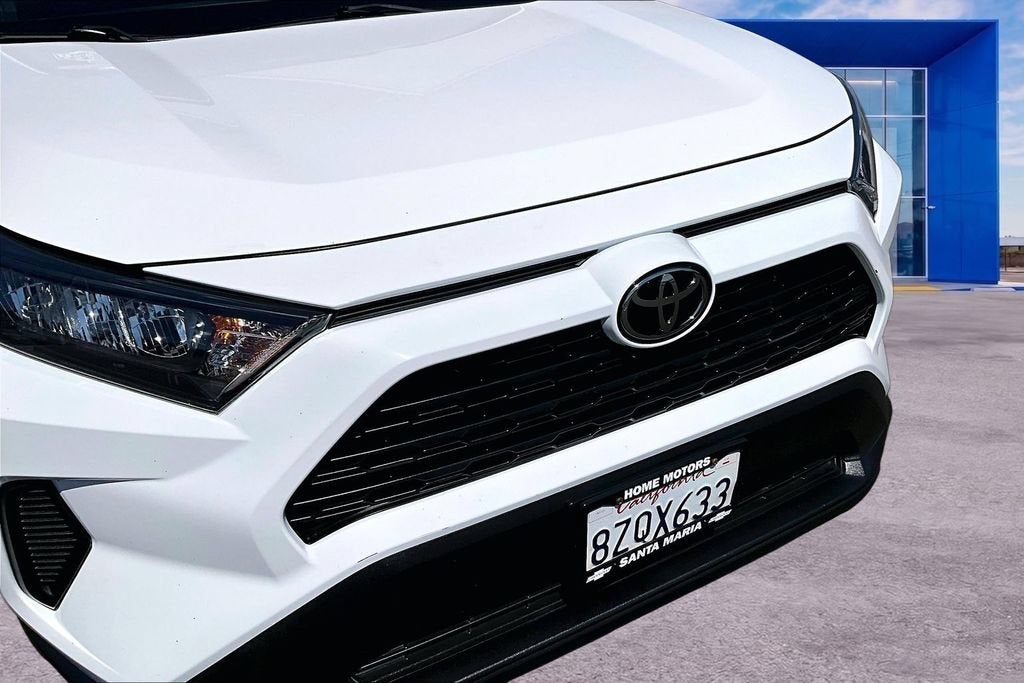 2021 Toyota RAV4 LE