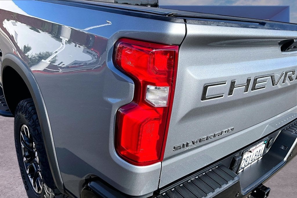 2024 Chevrolet Silverado 1500 ZR2