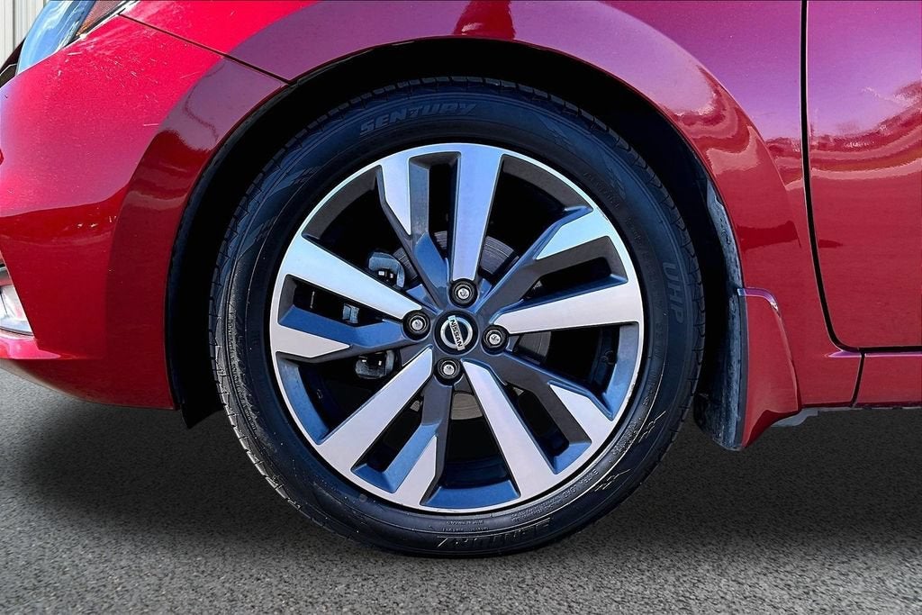 2020 Nissan Versa SR