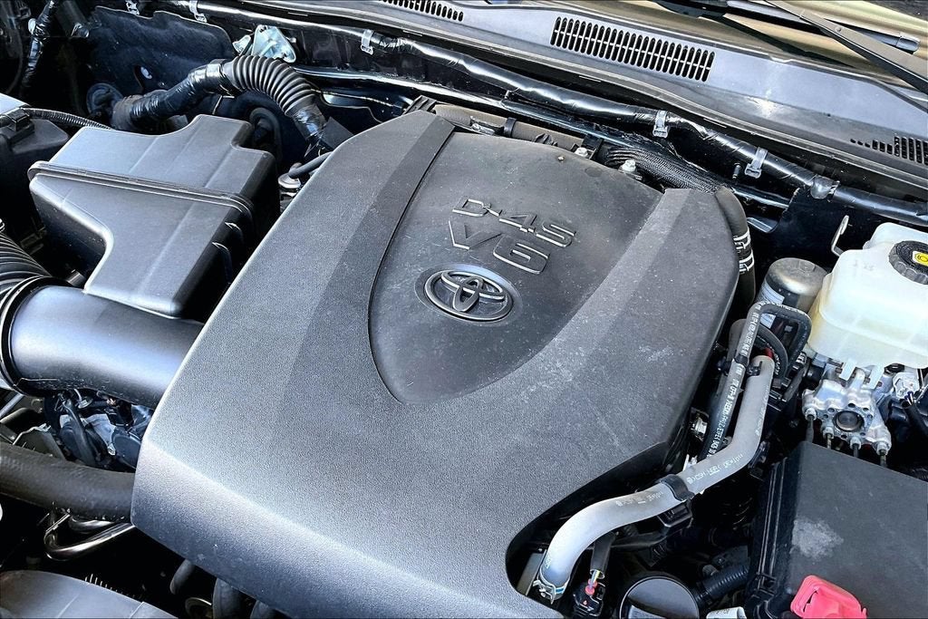 2018 Toyota Tacoma SR