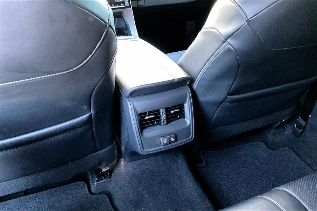 2021 Toyota Avalon Hybrid XSE