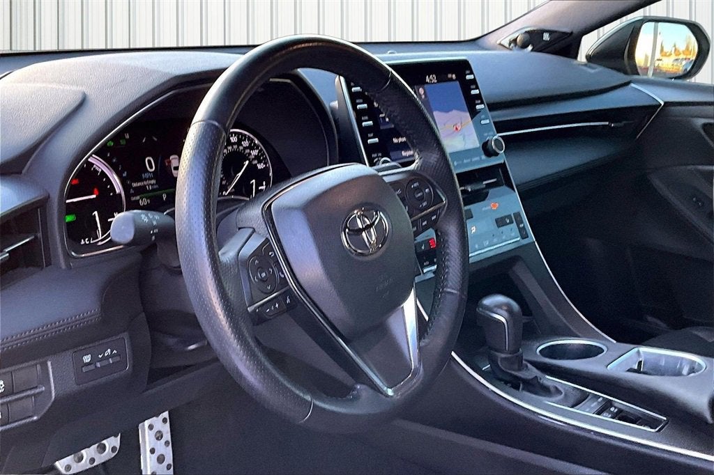 2021 Toyota Avalon Hybrid XSE