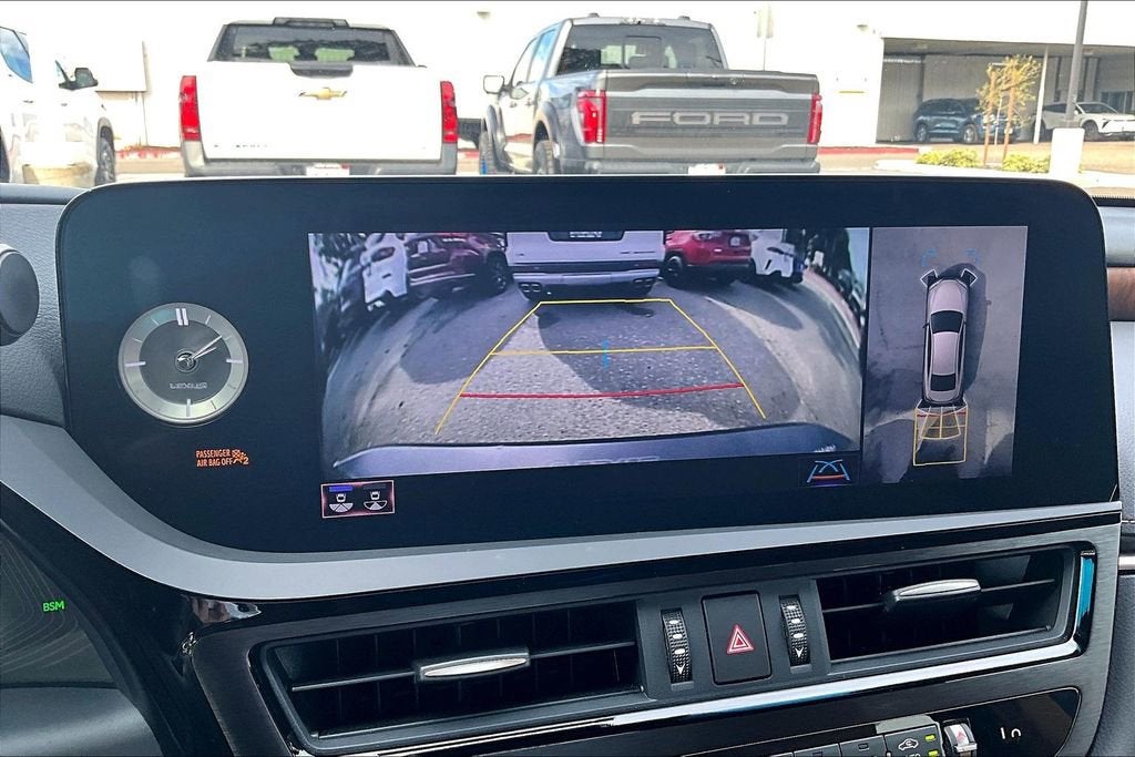 2022 Lexus ES ES 300h Luxury