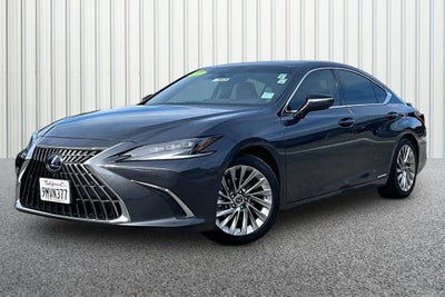 2022 Lexus ES ES 300h Luxury