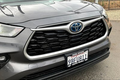 2022 Toyota Highlander Hybrid XLE