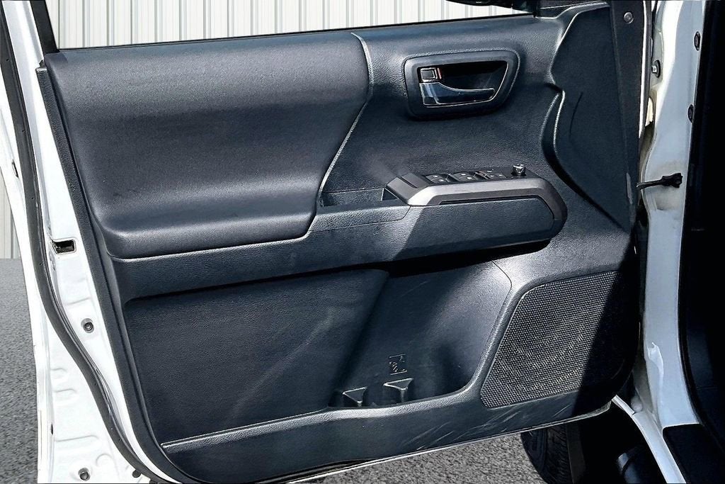 2017 Toyota Tacoma SR5