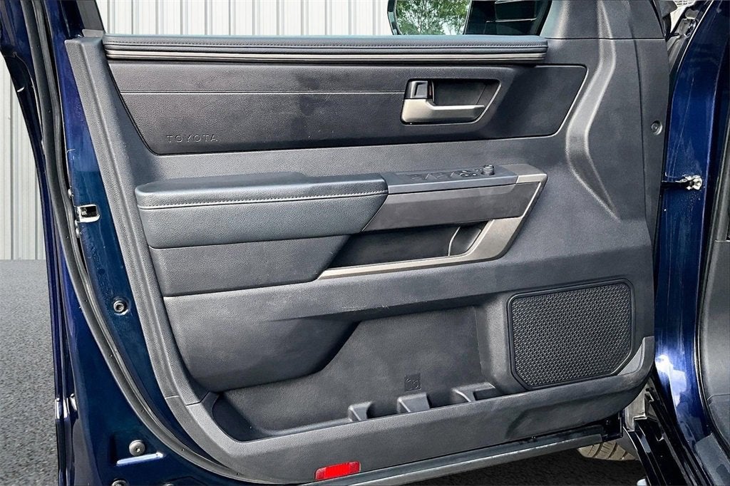 2022 Toyota Tundra 2WD SR5