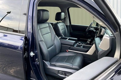 2022 Toyota Tundra 2WD SR5