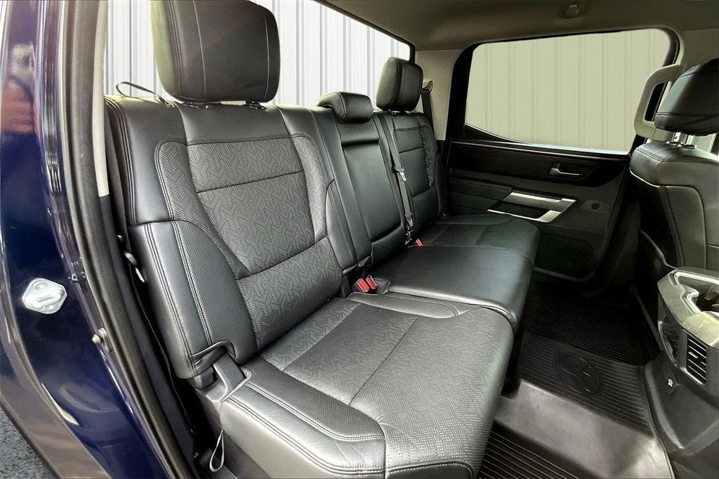 2022 Toyota Tundra 2WD SR5