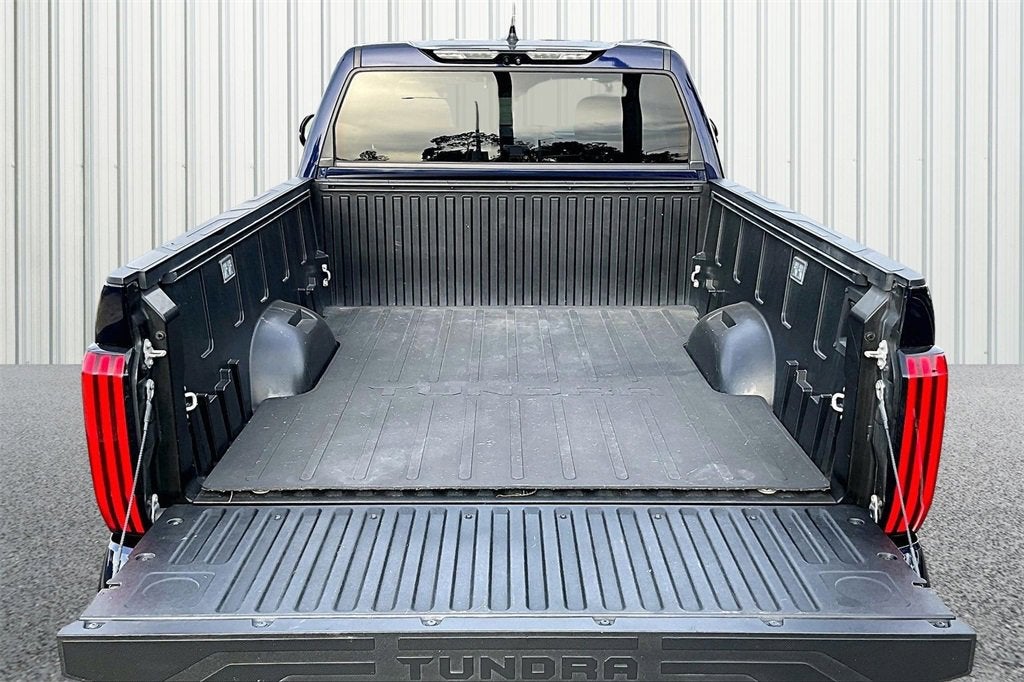 2022 Toyota Tundra 2WD SR5