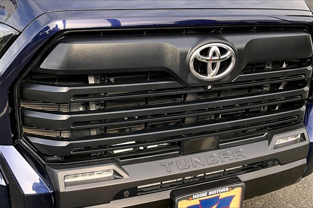 2022 Toyota Tundra 2WD SR5