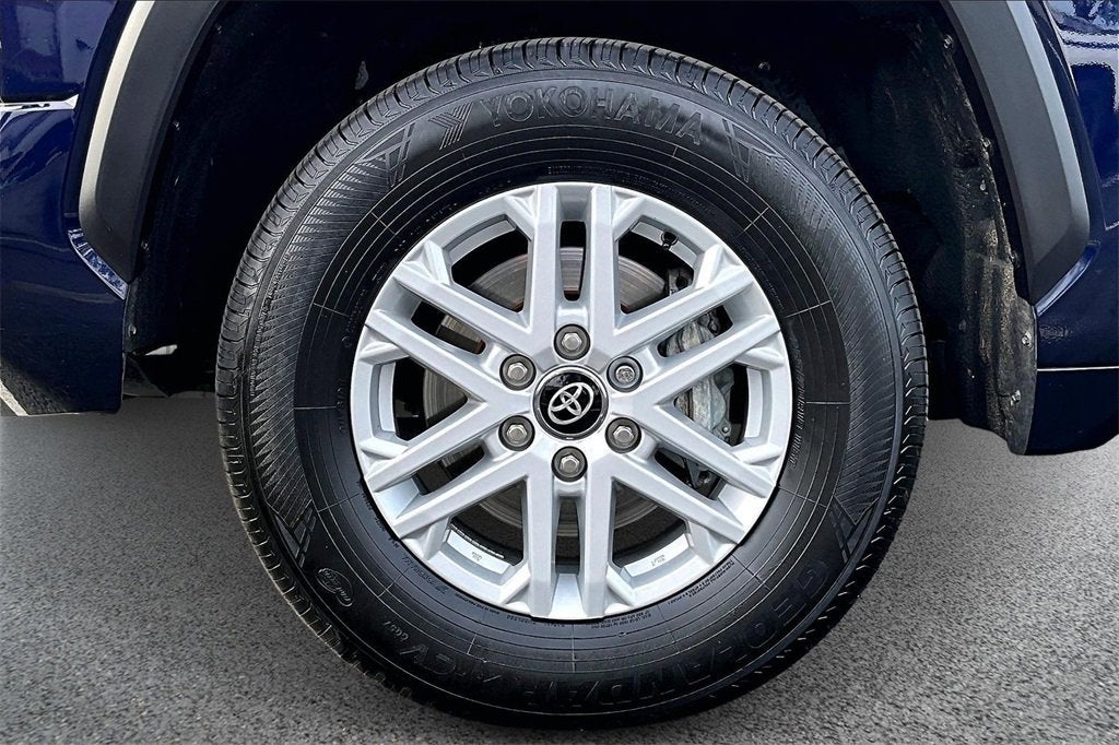 2022 Toyota Tundra 2WD SR5