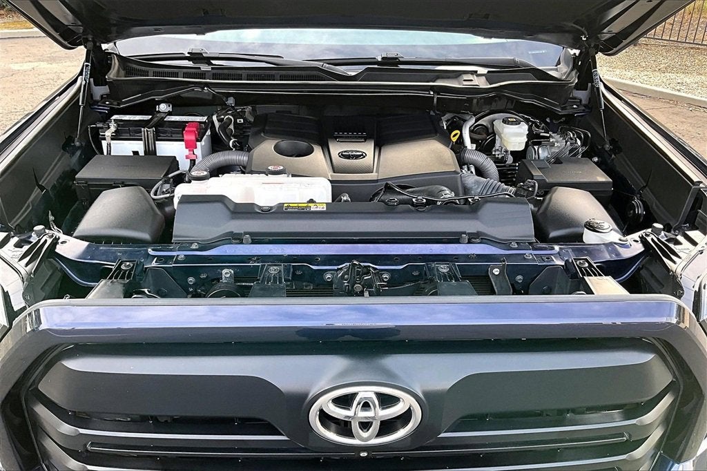 2022 Toyota Tundra 2WD SR5