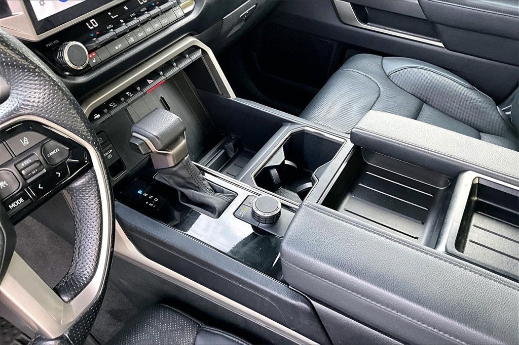 2022 Toyota Tundra 2WD SR5