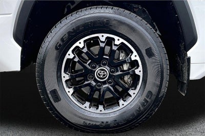 2022 Toyota Tundra 4WD SR5