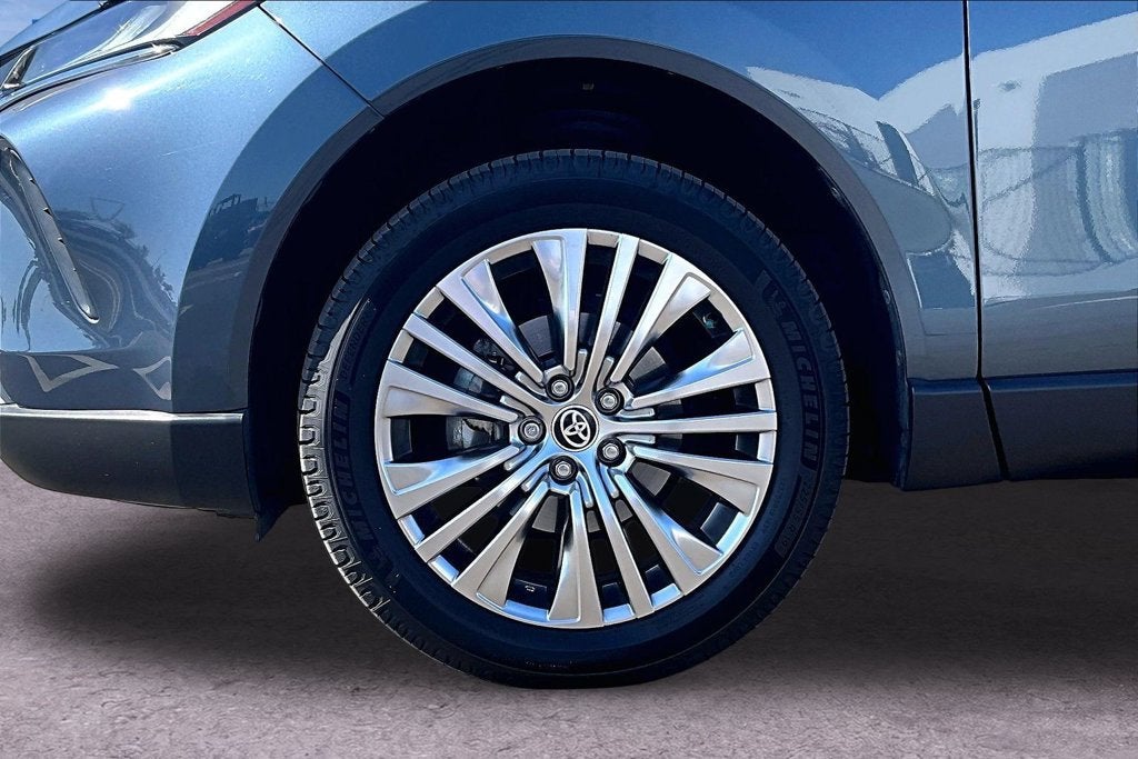 2021 Toyota Venza LE