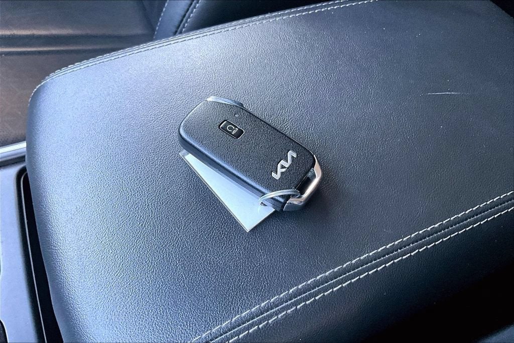 2022 Kia Sorento Hybrid S