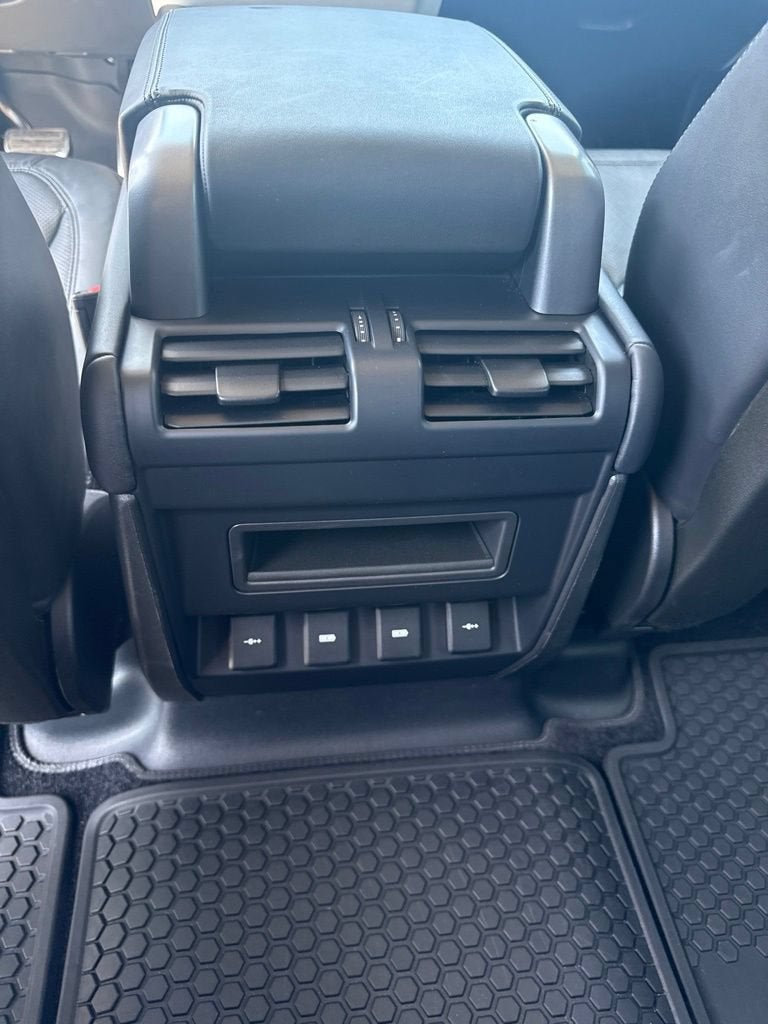2020 Land Rover Defender HSE