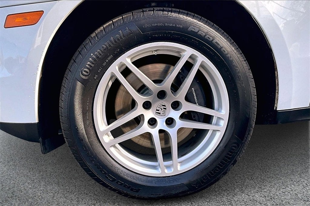 2018 Porsche Macan 4DR SUV AWD