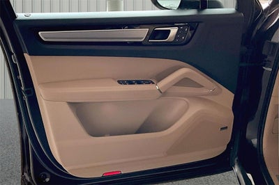2023 Porsche Cayenne S