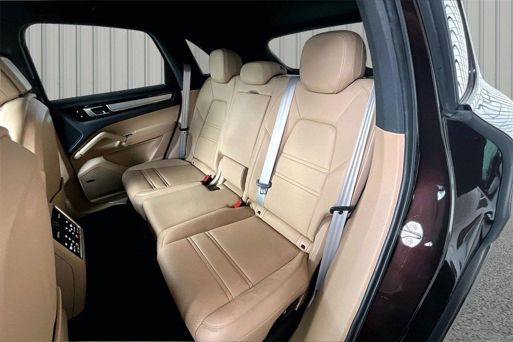 2023 Porsche Cayenne S